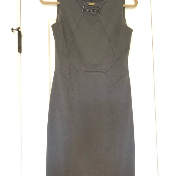 Ivanka Trump business dress in dark Grey. - Picture 2 of 8